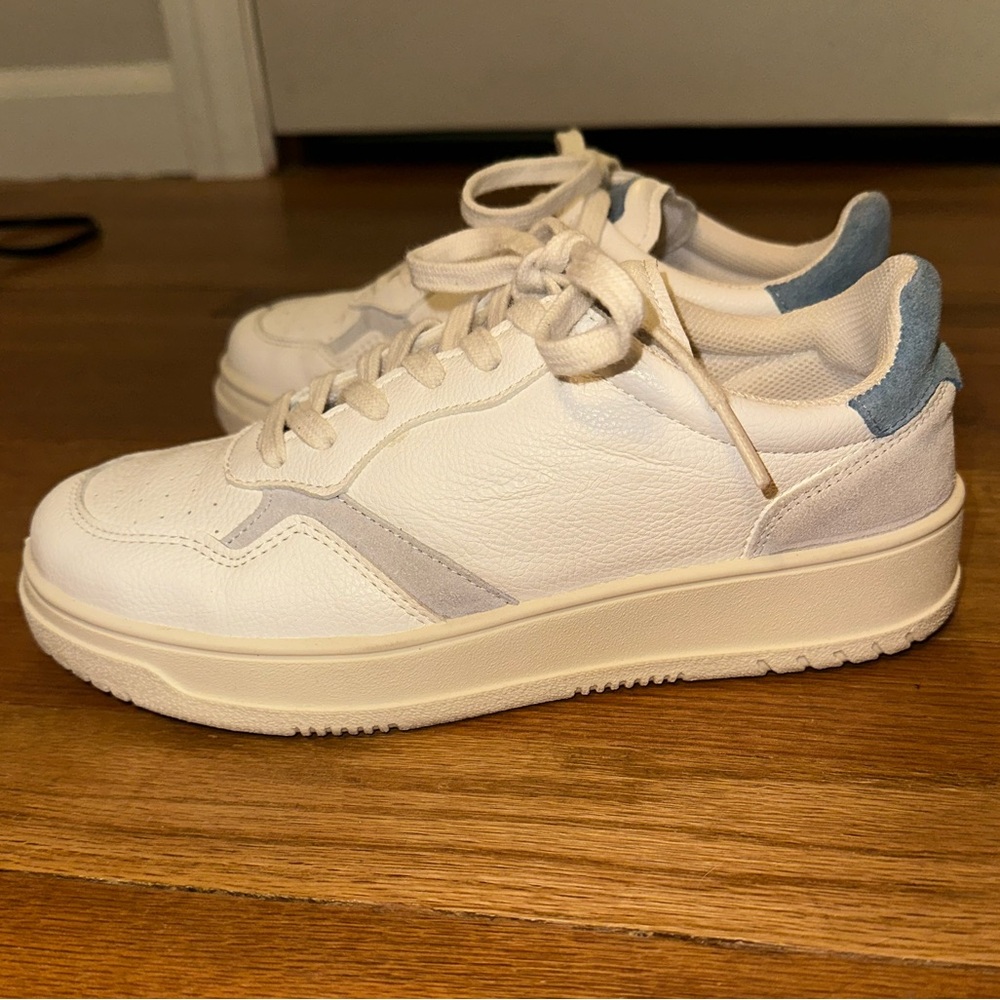 Steve Madden Sneakers